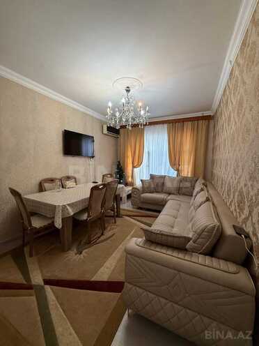 Satılır 3 otaqlı köhnə tikili 75 m², Xalqlar Dostluğu m., photo 1 from 20