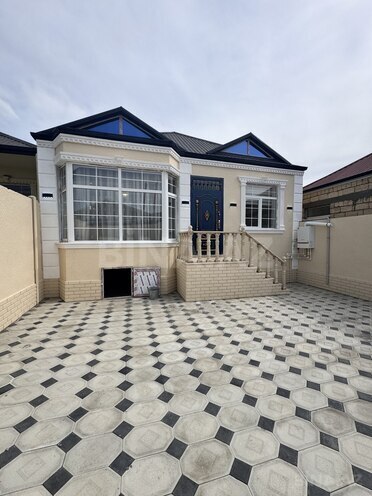 Satılır 4 otaqlı həyət evi/bağ evi 100 m², Saray q., photo 1 from 11