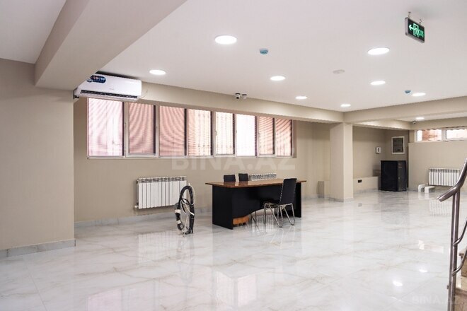İcarəyə verilir 5 otaqlı köhnə tikili 280 m², 28 May m., photo 10 from 13