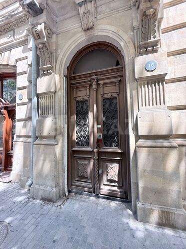 Satılır 3 otaqlı köhnə tikili 120 m², Sahil m., photo 4 from 19
