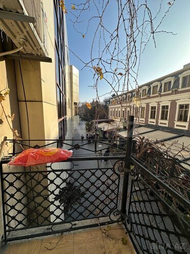 Продаётся 5-комн. вторичка 151 м², м. Ичеришехер, photo 26 from 30