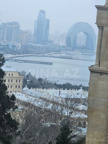 İcarəyə verilir 3 otaqlı köhnə tikili 95 m², İçəri Şəhər m., photo 1 from 17