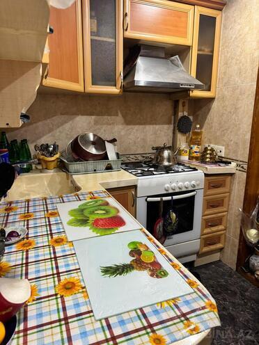 Satılır 2 otaqlı köhnə tikili 55 m², İnşaatçılar m., photo 7 from 10