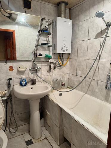 Satılır 2 otaqlı köhnə tikili 55 m², İnşaatçılar m., photo 9 from 10