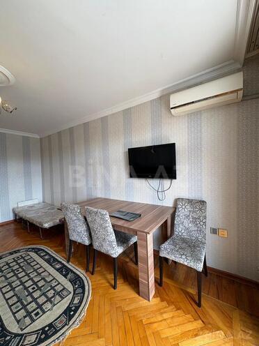 İcarəyə verilir 2 otaqlı köhnə tikili 60 m², İnşaatçılar m., photo 7 from 17