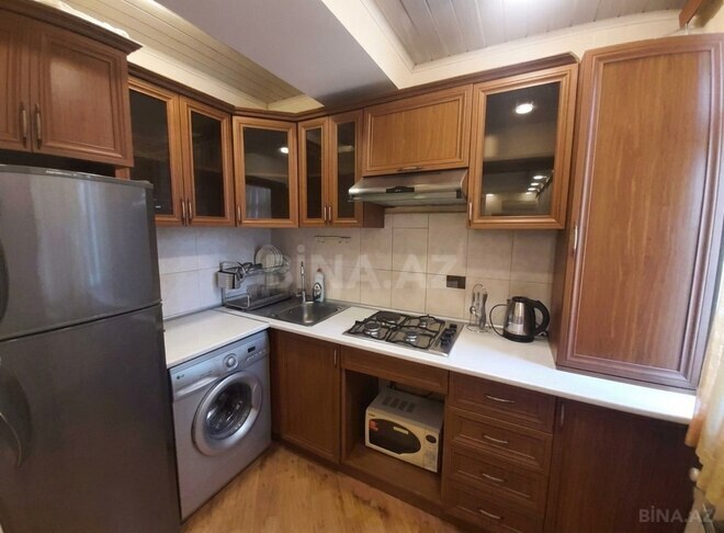 İcarəyə verilir 2 otaqlı köhnə tikili 90 m², Yasamal r., photo 8 from 12