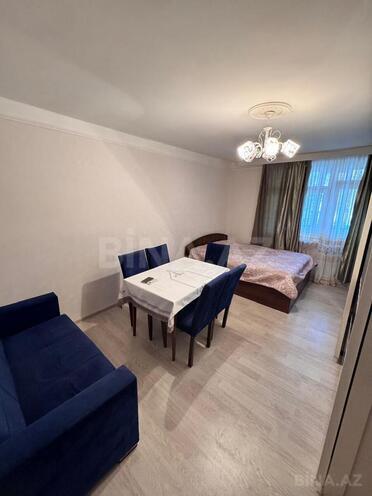 Satılır 1 otaqlı köhnə tikili 30 m², Qara Qarayev m., photo 7 from 10