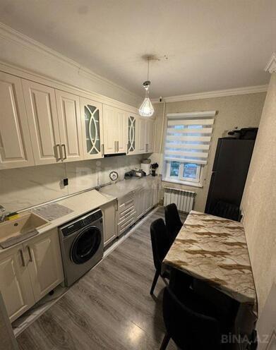 Satılır 4 otaqlı köhnə tikili 68 m², Bakıxanov q., photo 9 from 13