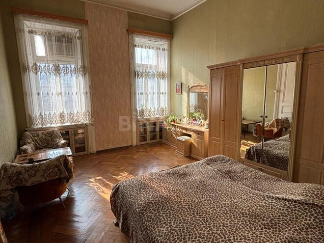 Satılır 3 otaqlı köhnə tikili 70 m², Sahil m., photo 11 from 30
