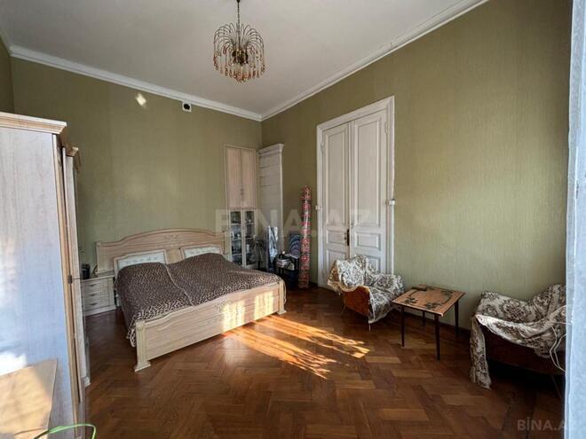 Satılır 3 otaqlı köhnə tikili 70 m², Sahil m., photo 10 from 30