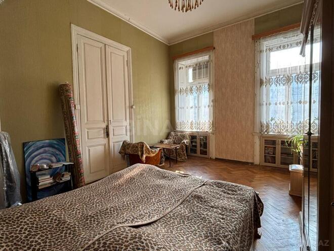 Satılır 3 otaqlı köhnə tikili 70 m², Sahil m., photo 13 from 30