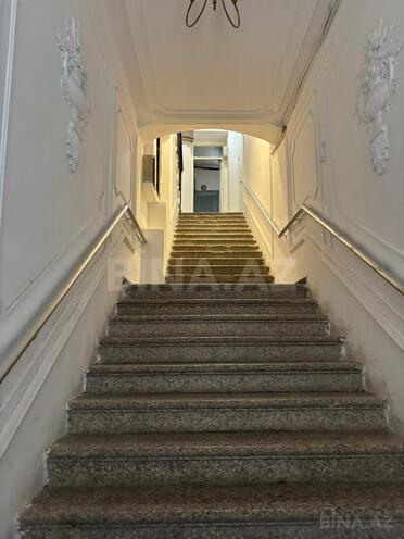 Satılır 3 otaqlı köhnə tikili 70 m², Sahil m., photo 24 from 30
