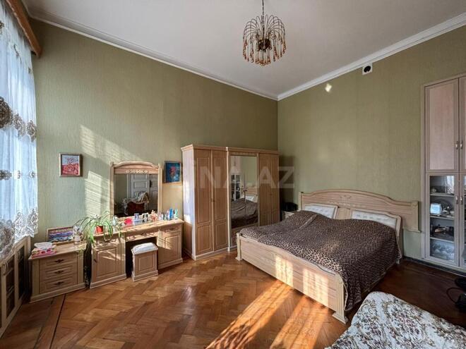 Satılır 3 otaqlı köhnə tikili 70 m², Sahil m., photo 9 from 30