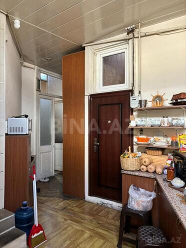 Satılır 3 otaqlı köhnə tikili 70 m², Sahil m., photo 21 from 30