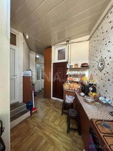 Satılır 3 otaqlı köhnə tikili 70 m², Sahil m., photo 20 from 30