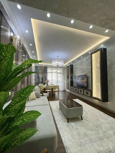 Satılır 3 otaqlı yeni tikili 127 m², Qara Qarayev m., photo 1 from 23