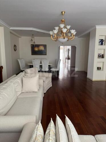 Satılır 6 otaqlı yeni tikili 350 m², 8 Noyabr m., photo 3 from 28