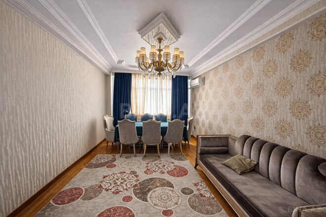 Продаётся 2-комн. новостройка 95 м², м. Халглар Достлугу, photo 1 from 10