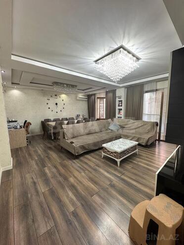 Продаётся 5-комн. вторичка 130 м², м. Иншаатчылар, photo 1 from 12