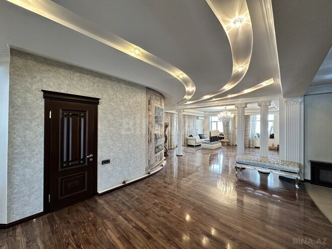 Satılır 5 otaqlı yeni tikili 450 m², 28 May m., photo 1 from 32