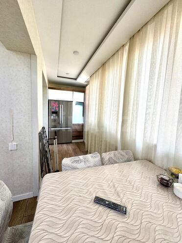 Satılır 5 otaqlı köhnə tikili 130 m², İnşaatçılar m., photo 14 from 19