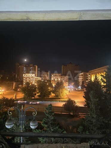 İcarəyə verilir 3 otaqlı köhnə tikili 60 m², Nizami m., photo 1 from 16