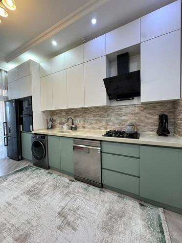Сдаётся 3-комн. новостройка 110 м², м. Нариман Нариманов, photo 1 from 13