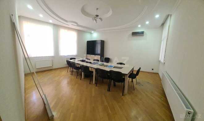 Сдаётся 5-комн. офис 250 м², м. Нариман Нариманов, photo 1 from 26