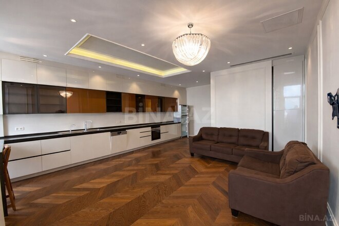 Продаётся 3-комн. новостройка 180 м², м. Ичеришехер, photo 6 from 23