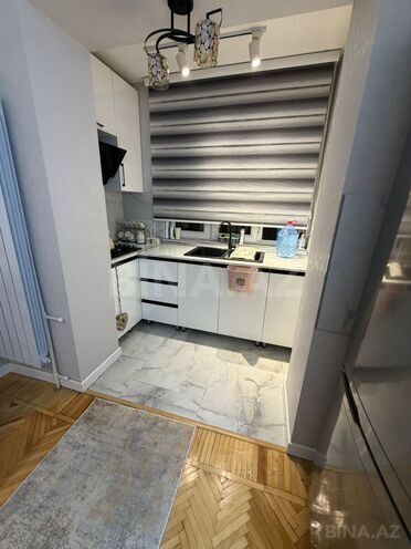 Satılır 3 otaqlı köhnə tikili 90 m², İnşaatçılar m., photo 12 from 20