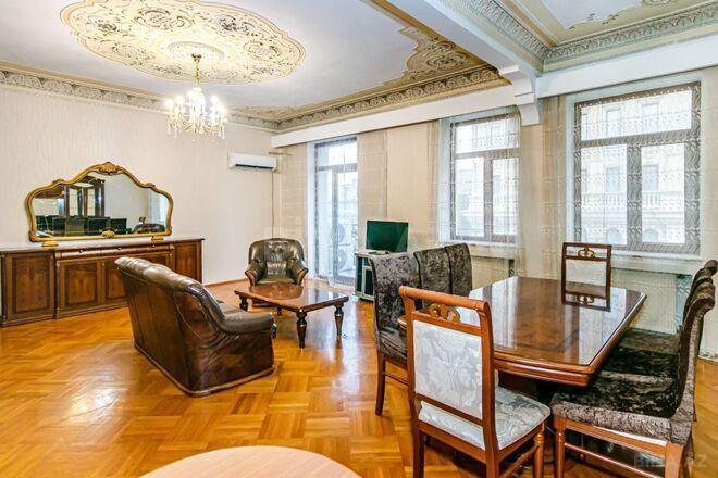 İcarəyə verilir 3 otaqlı köhnə tikili 130 m², Sahil m., photo 3 from 15