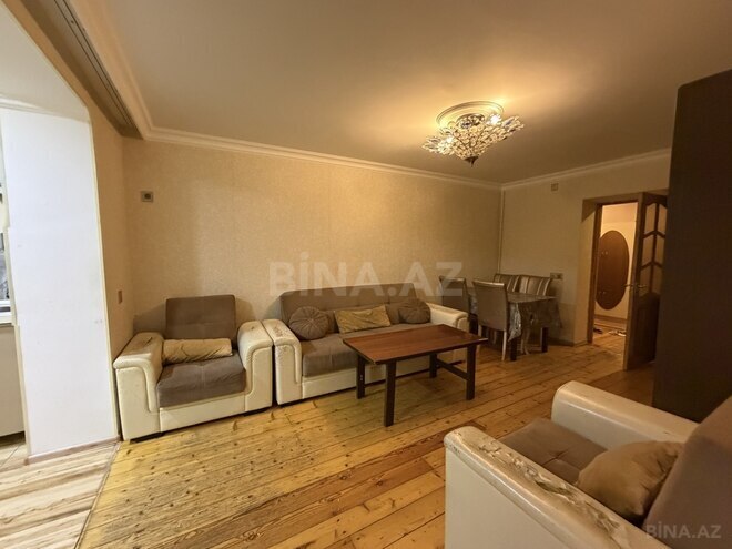 Сдаётся 3-комн. вторичка 65 м², м. Кара Караев, photo 15 from 23