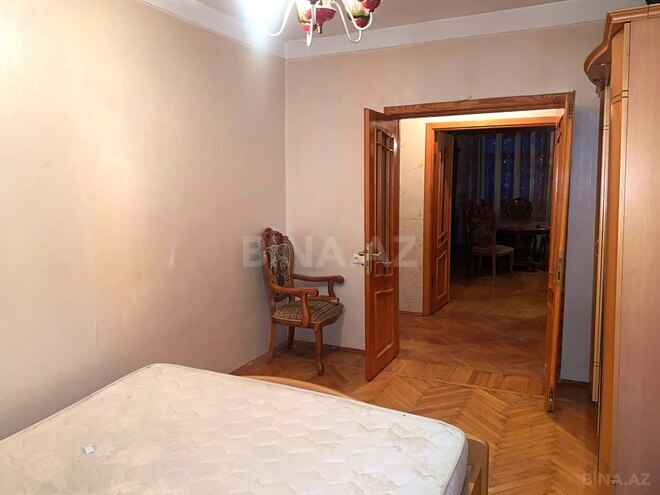 Satılır 4 otaqlı köhnə tikili 100 m², Qara Qarayev m., photo 23 from 27