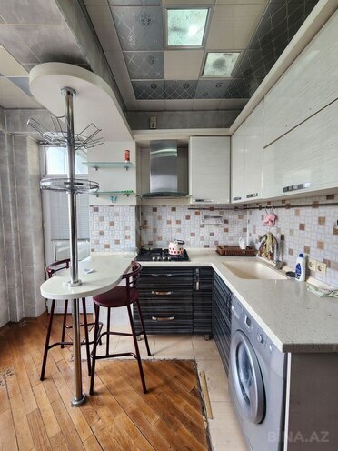 İcarəyə verilir 2 otaqlı köhnə tikili 75 m², Gənclik m., photo 14 from 22