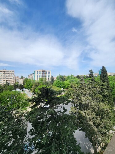 İcarəyə verilir 2 otaqlı köhnə tikili 75 m², Gənclik m., photo 12 from 22