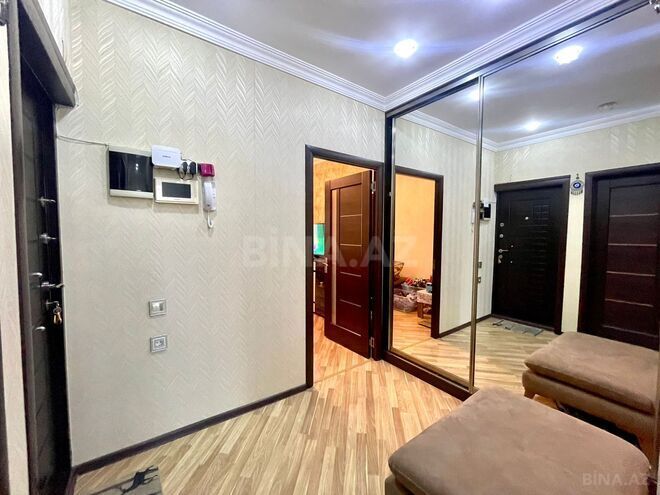 Satılır 2 otaqlı köhnə tikili 70 m², İnşaatçılar m., photo 9 from 12