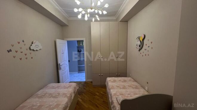 Продаётся 4-комн. новостройка 125 м², Бинагадинский р., photo 15 from 30