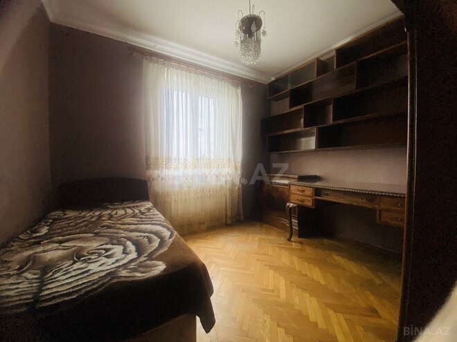 Satılır 4 otaqlı köhnə tikili 90 m², İnşaatçılar m., photo 9 from 15