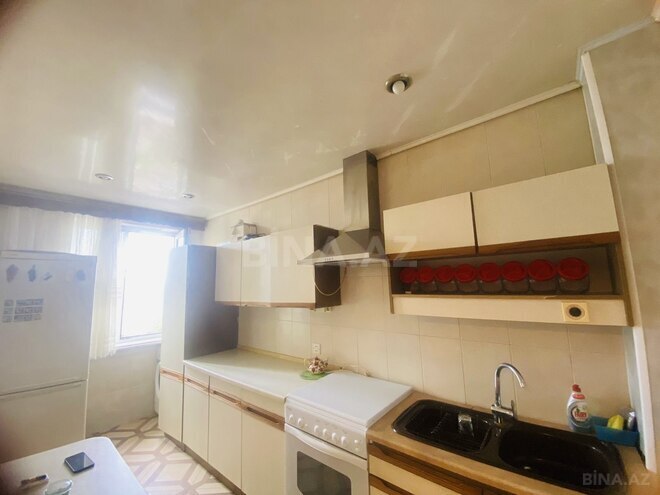 Satılır 4 otaqlı köhnə tikili 90 m², İnşaatçılar m., photo 12 from 15