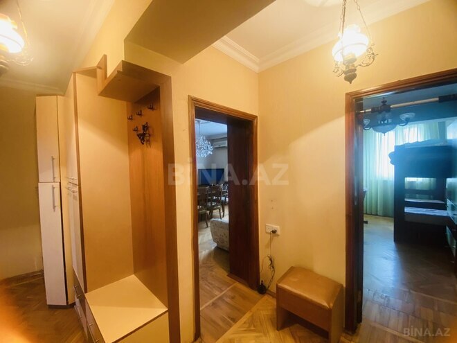 Satılır 4 otaqlı köhnə tikili 90 m², İnşaatçılar m., photo 10 from 15