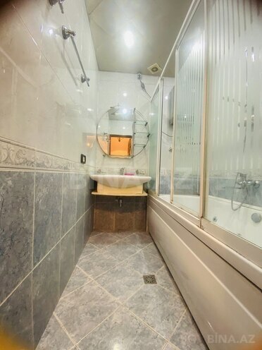 Satılır 4 otaqlı köhnə tikili 90 m², İnşaatçılar m., photo 14 from 15