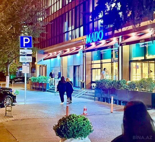 Satılır 11 otaqlı həyət evi/bağ evi 650 m², Gənclik m., photo 1 from 16
