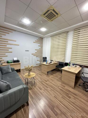Сдаётся 1-комн. офис 22 м², м. 28 мая, photo 1 from 11