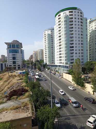 Продаётся 3-комн. новостройка 148 м², м. Низами, photo 8 from 17