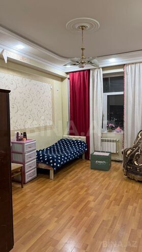 Сдаётся 3-комн. новостройка 75 м², м. Иншаатчылар, photo 1 from 7