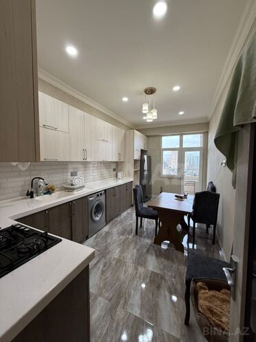 Продаётся 2-комн. новостройка 95 м², м. Элмляр Академиясы, photo 4 from 9