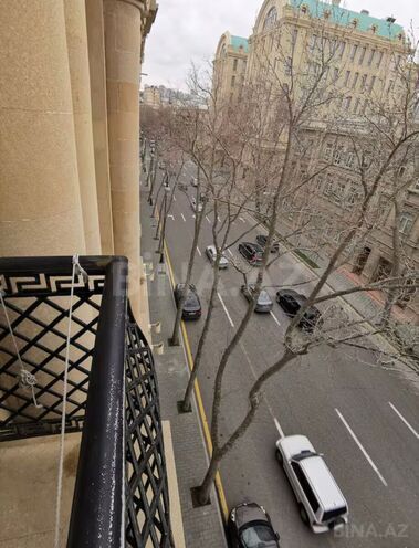 İcarəyə verilir 2 otaqlı köhnə tikili 70 m², Sahil m., photo 13 from 28