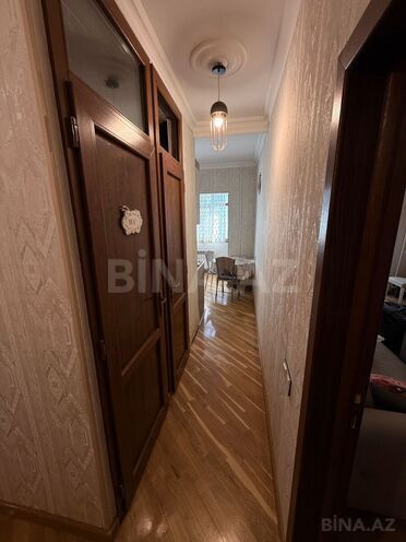 Satılır 2 otaqlı köhnə tikili 70 m², Gənclik m., photo 9 from 18