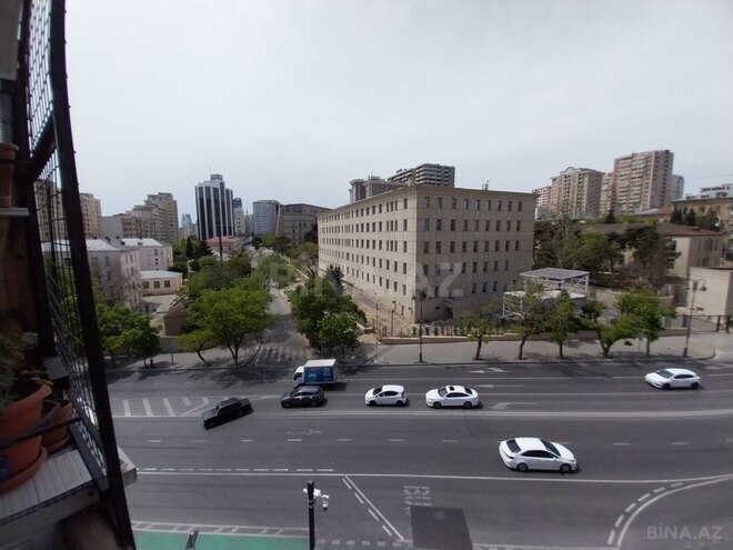 Satılır 2 otaqlı köhnə tikili 35 m², Elmlər Akademiyası m., photo 6 from 11
