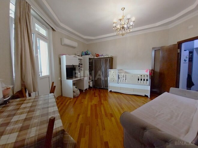 Satılır 2 otaqlı köhnə tikili 35 m², Elmlər Akademiyası m., photo 3 from 11